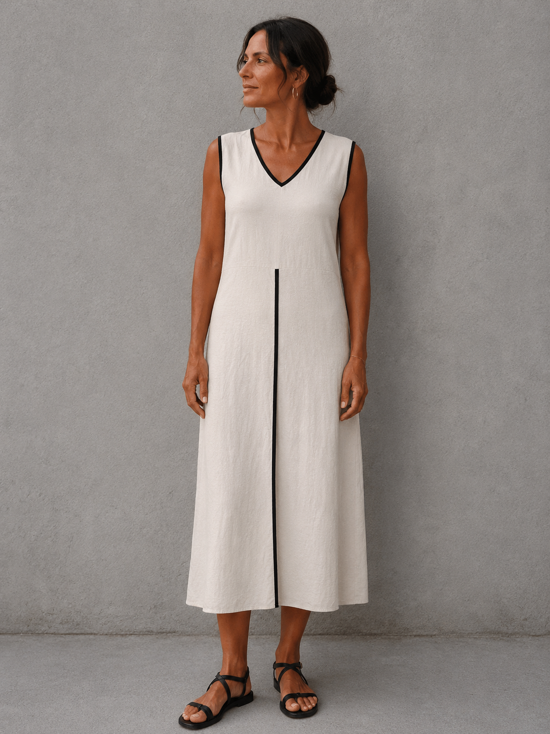 Vestido Pistacho de Esencia en blanco roto visto de frente sobre fondo neutro.